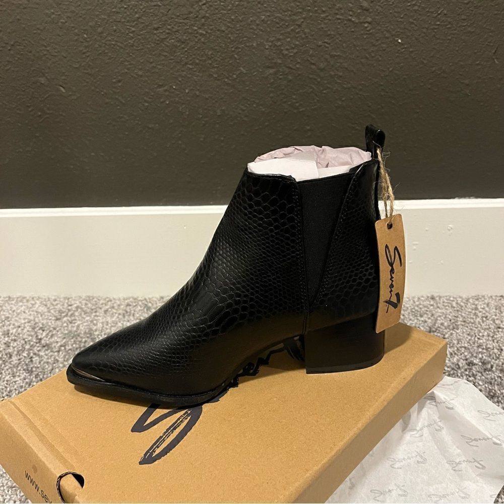 SEVEN7 Madison Python Pointed Bootie - Picture 12 of 15
